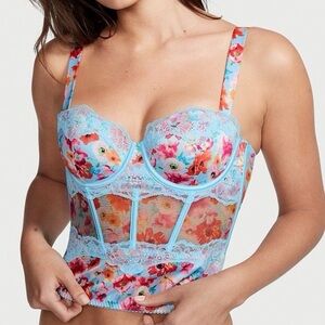 Floral Lace Bustier Camisole - Light Blue
